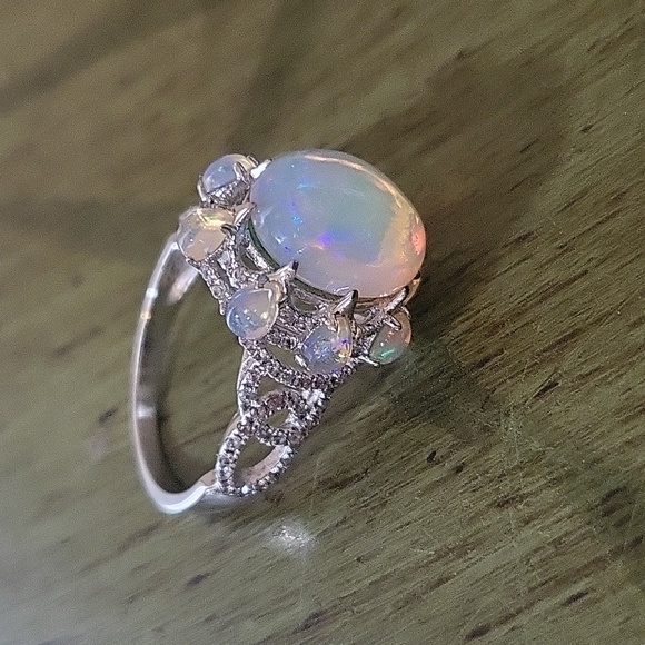 MAGNIFICENT OPAL RING - Picture 8 of 9